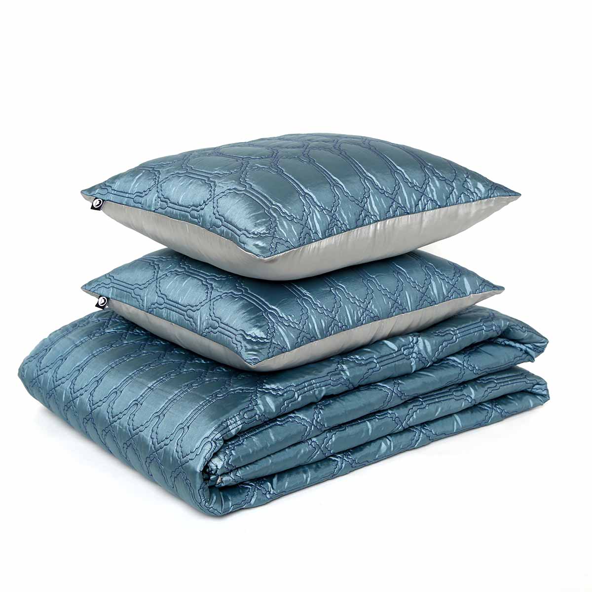 Kinar Quilt With Cushion Covers Set