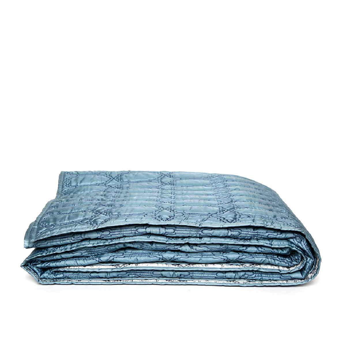 Kinar Quilt With Cushion Covers Set