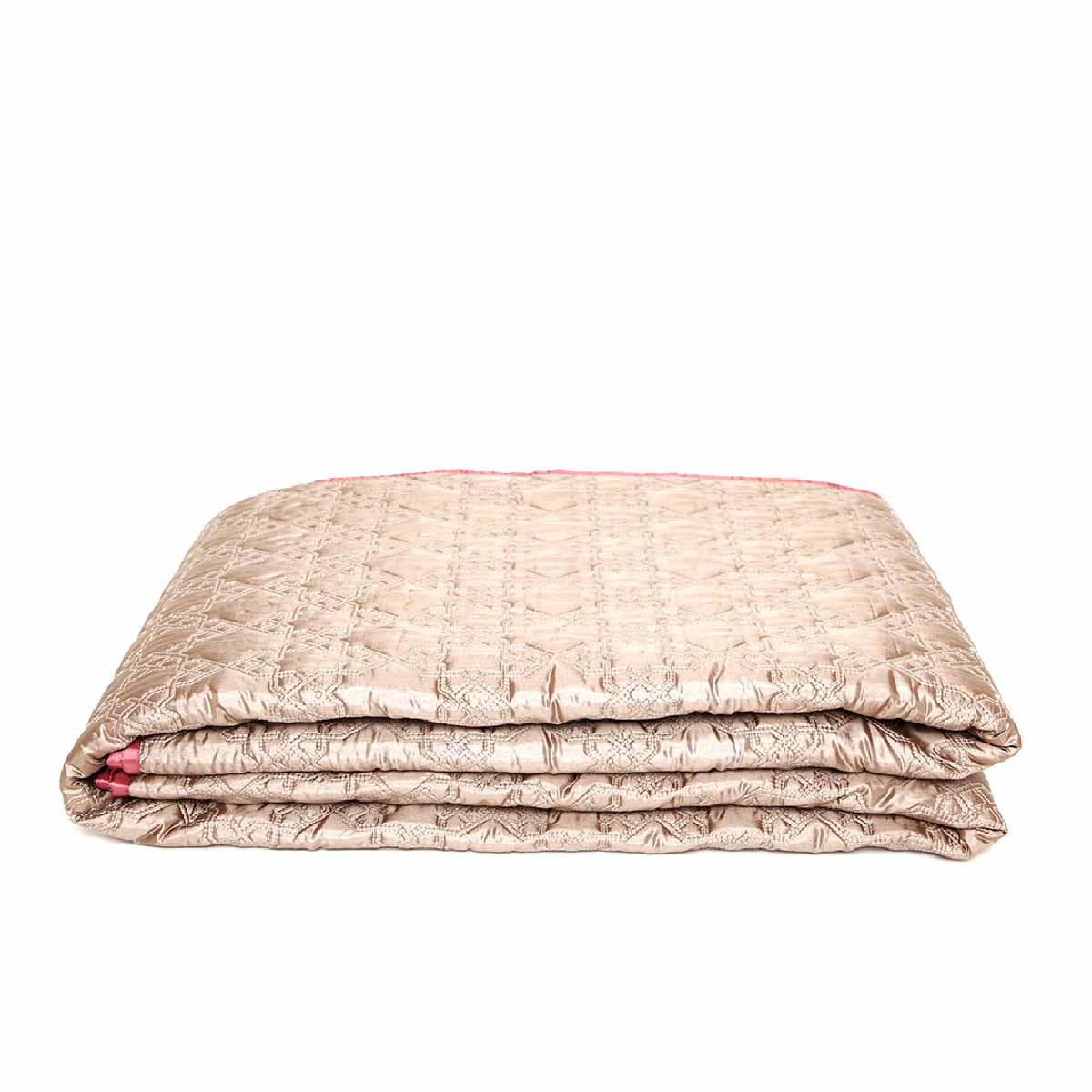 Jharokha Quilt With Cushion Covers Set