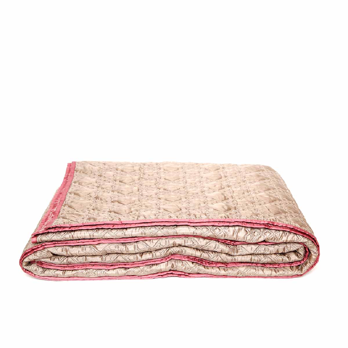 Jharokha Quilt With Cushion Covers Set