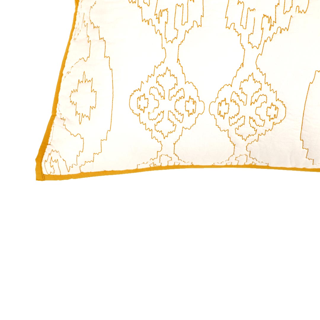 Caspian White Quilt With Sham Set