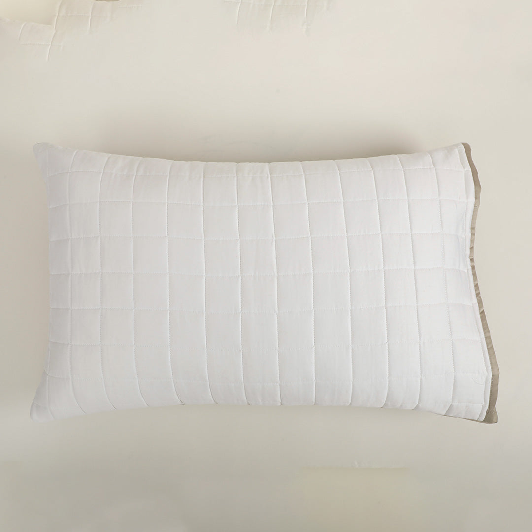 Vaani Quilted Reversible Bedspread Set