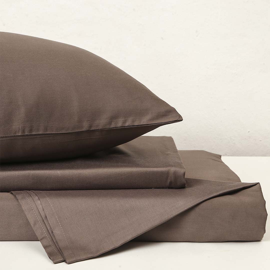 Mage Gray King Size Bed Sheet with 2 Pillow Covers